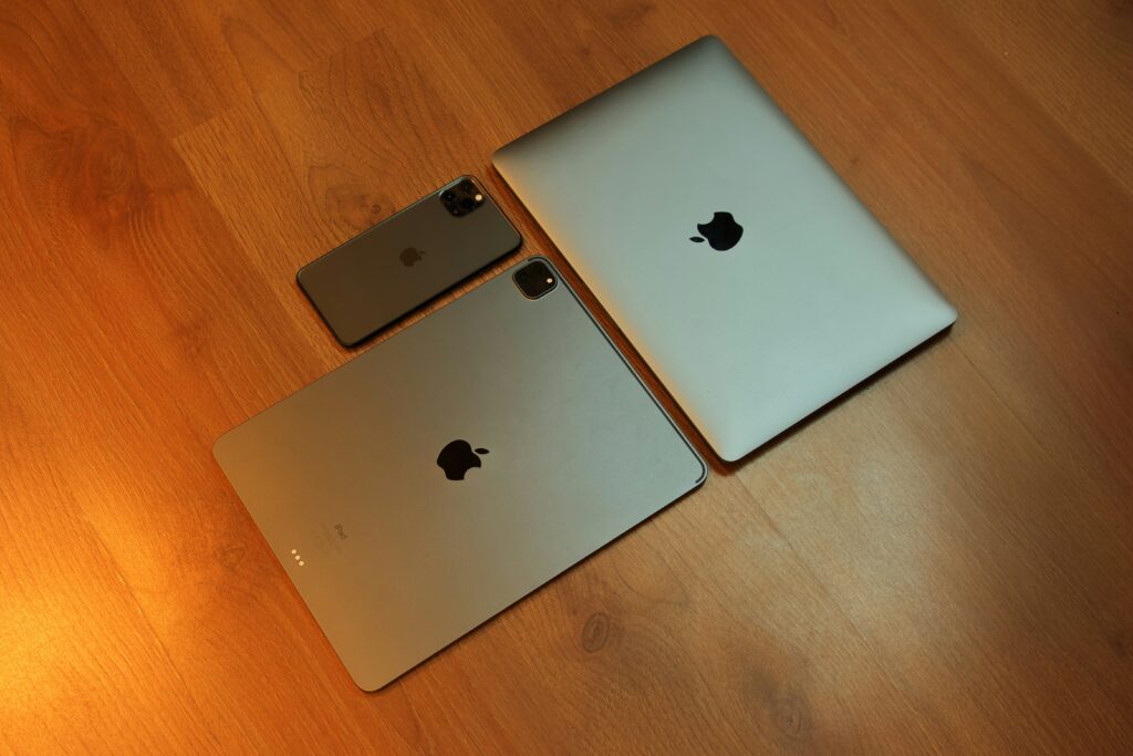 MacBook Vs. iPad: Which should I buy?